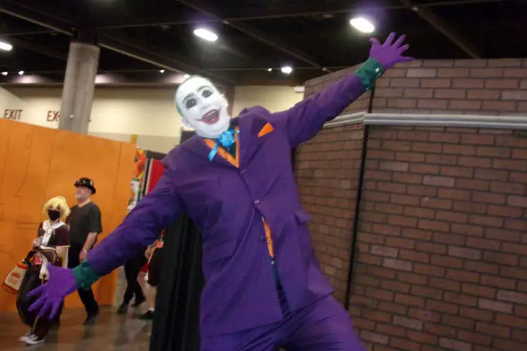 Joker Cosplay Having a Good Time